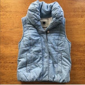 Anthropologie vest